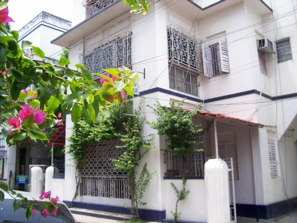 Blue Chip Hotel Колката Екстериор снимка