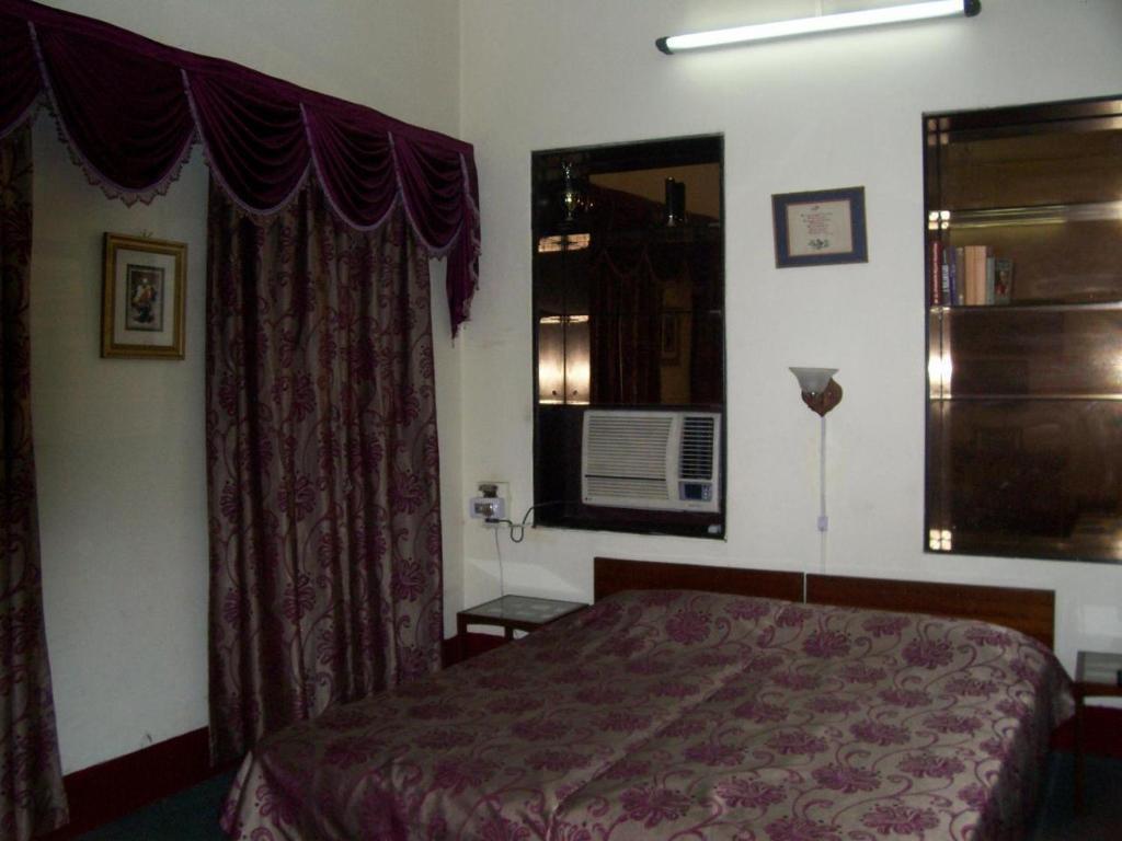 Blue Chip Hotel Колката Екстериор снимка